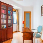 Rent 4 bedroom apartment of 2583 m² in Lisbon