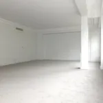 Appartement de 14036 m² avec 4 chambre(s) en location à PARIS