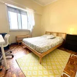 Rent a room in lisbon