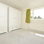 Rent 4 bedroom house in Reigate