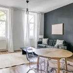 Miete 2 Schlafzimmer wohnung von 833 m² in Vienna