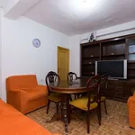 Rent a room of 130 m² in granada