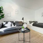 Rent 1 bedroom apartment of 35 m² in Düsseldorf