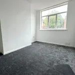 Rent 3 bedroom flat in Yorkshire And The Humber