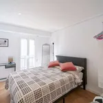 Rent a room of 70 m² in valencia