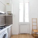 Rent 1 bedroom apartment of 35 m² in milan