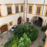 Affitto 3 camera appartamento di 140 m² in Palermo