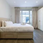 Rent 2 bedroom apartment of 86 m² in london