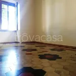 Affitto 5 camera appartamento di 143 m² in Verona