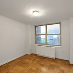 Rent 2 bedroom apartment in Manhattan