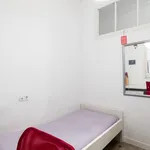 Rent 3 bedroom apartment in Barcelona