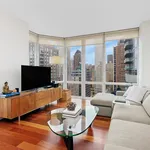 Rent 2 bedroom apartment in New York