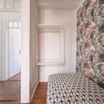 Rent a room in lisbon