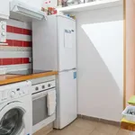 Rent a room of 100 m² in madrid