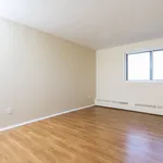 Appartement de 9063 m² avec 4 chambre(s) en location à Montreal