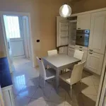 Rent 3 bedroom apartment of 94 m² in Bari