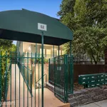 Rent 1 bedroom apartment in South Yarra