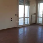 Affitto 5 camera appartamento di 135 m² in Rimini