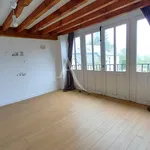 Maison de 186 m² avec 6 chambre(s) en location à Villers-en-Arthies