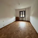 Rent 5 bedroom apartment of 170 m² in Milan