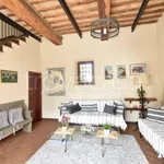 Rent 5 bedroom apartment of 140 m² in Monteriggioni