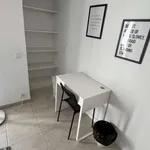 Rent a room of 100 m² in valencia