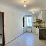 Rent 3 bedroom house of 77 m² in Montélimar