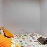 Rent 10 bedroom apartment in Barcelona