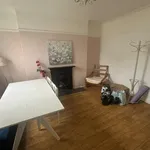 Rent 3 bedroom flat in Wales