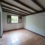 Maison de 87 m² avec 4 chambre(s) en location à Le Lamentin