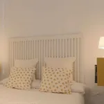 Rent 2 bedroom apartment in malaga