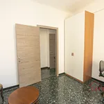 Affitto 7 camera appartamento di 114 m² in Genoa