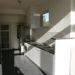 Maison de 850 m² avec 4 chambre(s) en location à Uccle