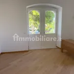 Rent 4 bedroom apartment of 140 m² in Bari