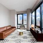 Rent 3 bedroom apartment of 110 m² in New York