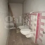 2-room flat via Oplonti, Torre Annunziata