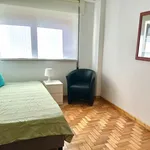 Rent 5 bedroom apartment in Porto