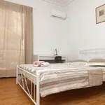 Rent 4 bedroom apartment in Piraeus