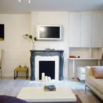 Rent 2 bedroom apartment of 45 m² in Paris