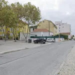 Rent 3 bedroom apartment in Lisbon