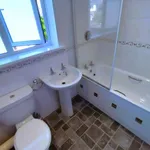 Rent 3 bedroom flat in East Of England