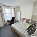 Rent 5 bedroom house in Exeter