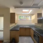 Rent 3 bedroom apartment in Wales