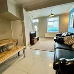 Rent 3 bedroom house in Wales