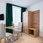 Miete 1 Schlafzimmer wohnung von 323 m² in Dusseldorf