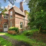 Rent 4 bedroom house in Yorkshire And The Humber