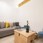 Rent 4 bedroom apartment of 55 m² in Madrid