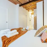 Alquilo 4 dormitorio apartamento de 50 m² en Barcelona