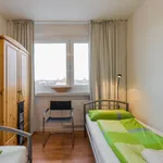 Miete 4 Schlafzimmer wohnung von 66 m² in Berlin