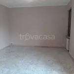 Affitto 5 camera appartamento di 122 m² in Alessandria